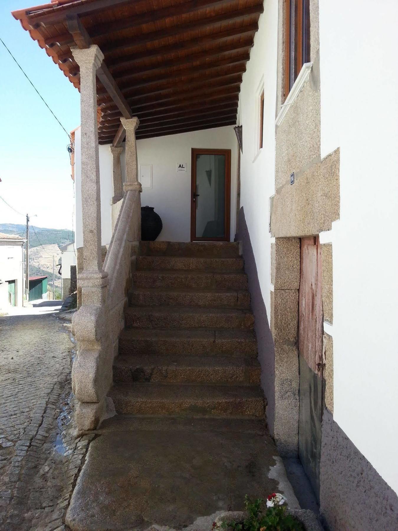 O Ze Ja Dormiu Aqui Villa Celeiros Exterior foto
